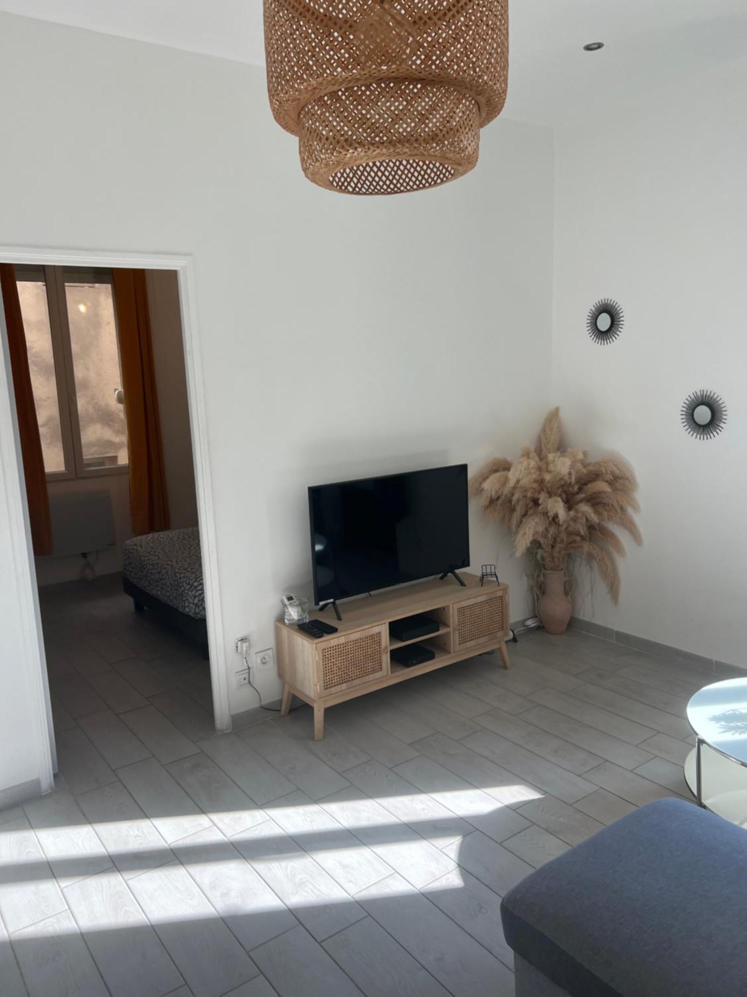 Grand T2 Climatise A 5 Min De La Gare St-Charles - Vieux Port Apartment มาร์กเซย ภายนอก รูปภาพ